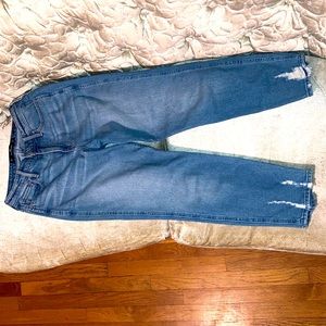 Hollister High-Rise Mom Jeans